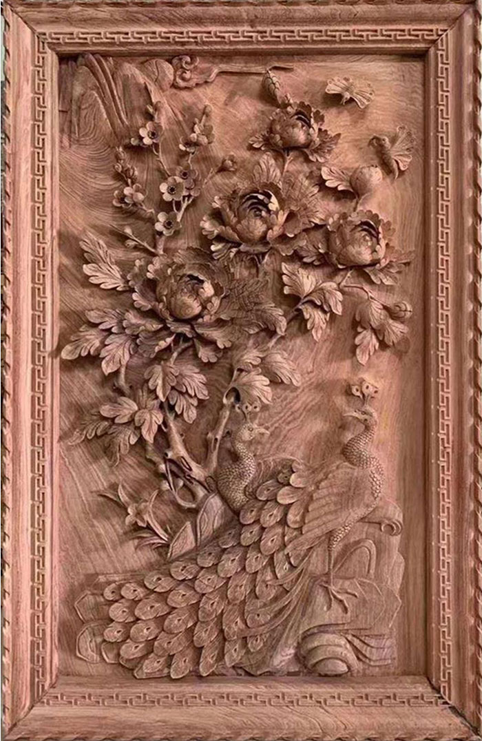 孔雀浮雕装饰画雕刻成品欣赏