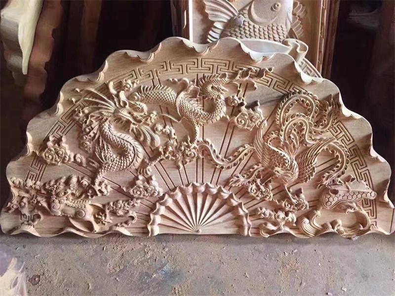 半圆形龙凤浮雕图雕刻作品